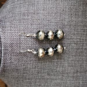 Gorgeous Native American Navajo Sterling Peal Earrings